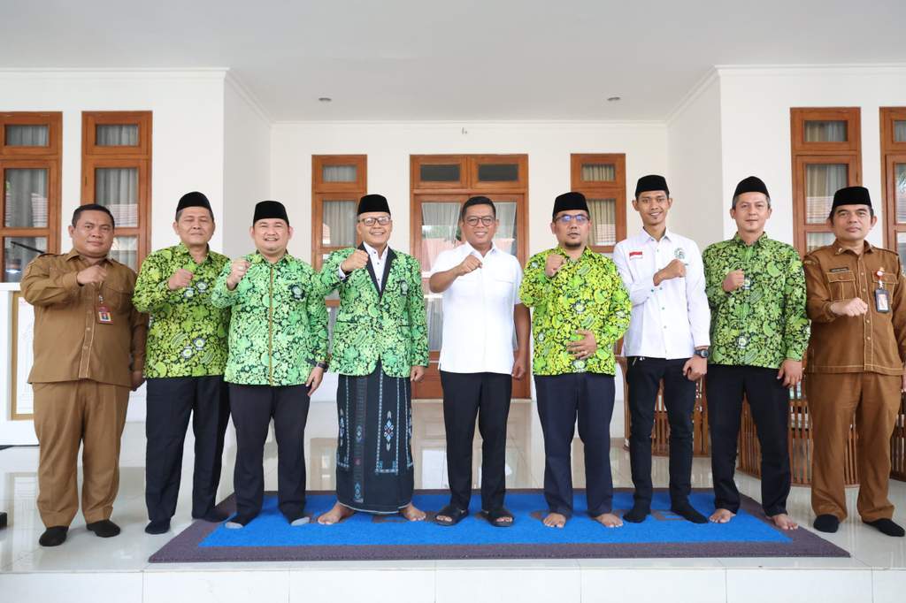 Gubernur Banten Andra Soni saat menerima audiensi pengurus DMI Provinsi Banten di Kota Serang