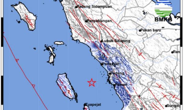 Peta koordinat pusat gempa bumi Magnitudo 4,7 di laut barat daya Kota Padang Sumatera Barat