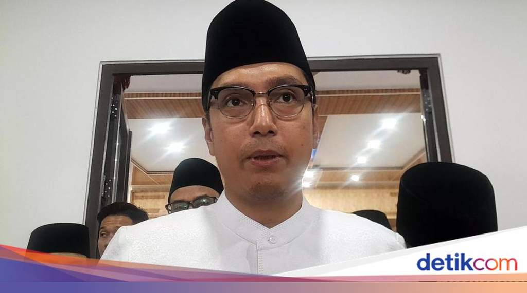 Wali Kota Medan Rico Waas berdiskusi mengenai kendala penanganan banjir rob di Belawan